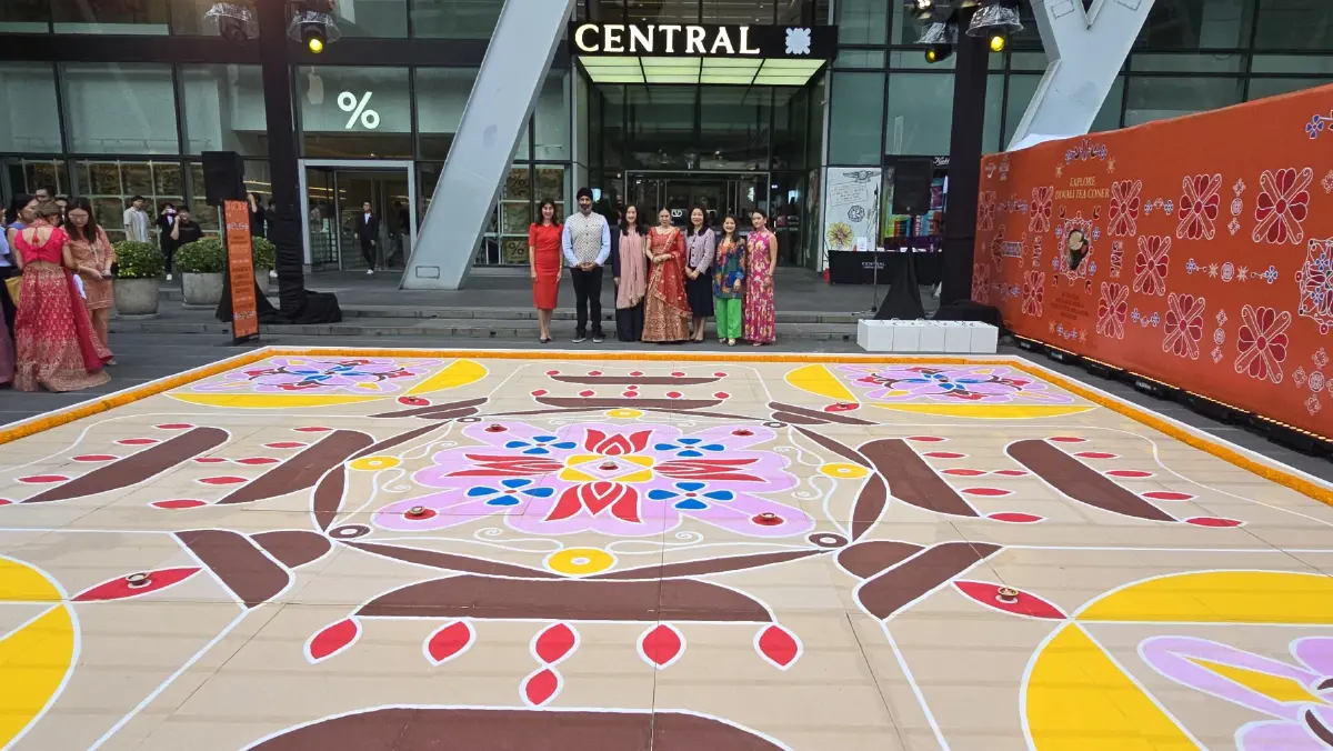 ฉลองเทศกาล 'ดิวาลี' ชม 'รังโกลี' ใหญ่สุดใน กทม. ต้อนรับปีใหม่ฮินดู