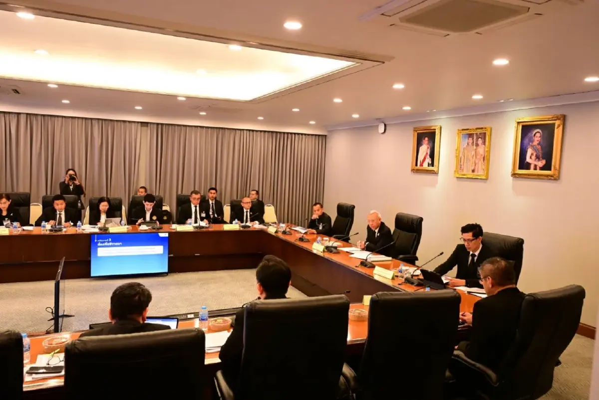 ‘พิพัฒน์’ จ่อเสนอ ครม. ทำแพ็กเกจ ‘รถไฟฟ้าเหมาจ่าย’ 40 บาท