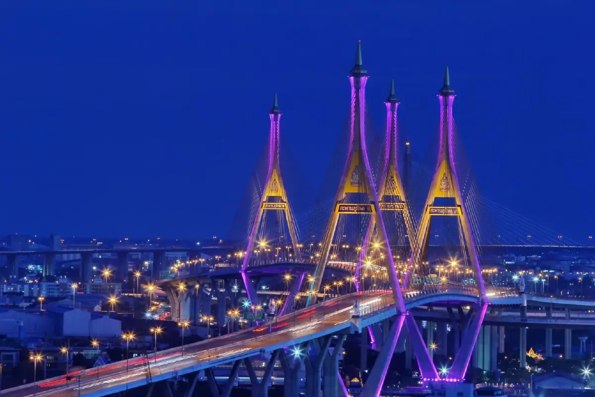 \"วันนวมินทรมหาราช\" 13 ตุลาคม 2568 ทช. เปิดไฟประดับสะพานภูมิพล 1, 2