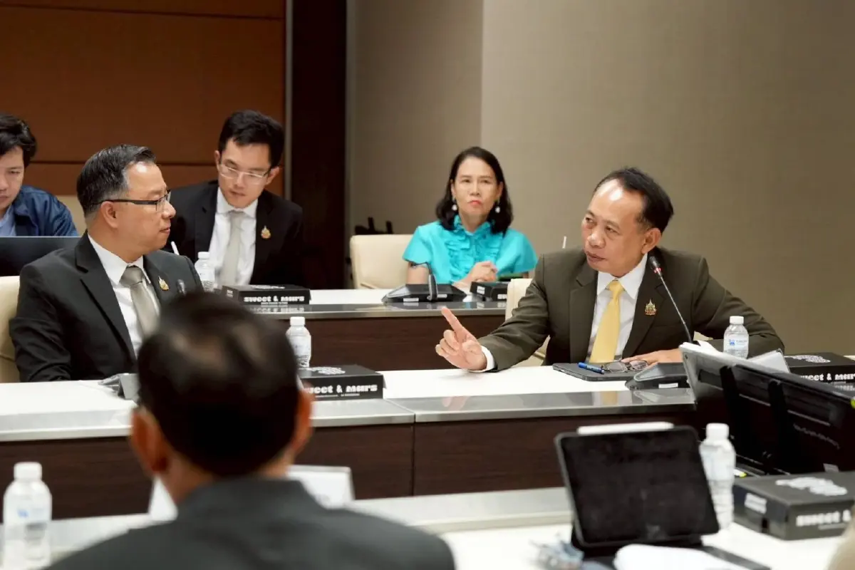 'อรรถพล' ถก 3 การไฟฟ้า เร่ง Direct PPA ดึง 6.5 หมื่นล้าน พร้อมดันโซลาร์ภาคเกษตร