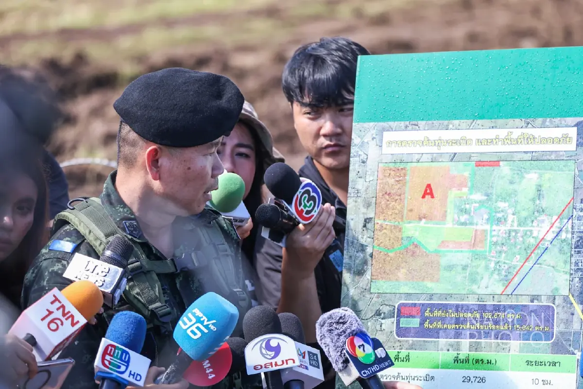 'กองกำลังบูรพา' เร่งเคลียร์ทุ่นระเบิด 'บ้านหนองหญ้าแก้ว'