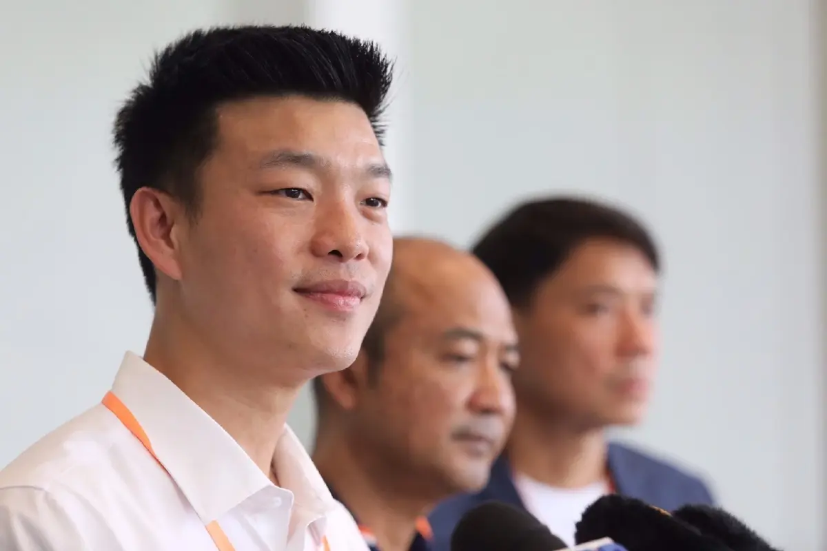 'ณัฐพงษ์' ปลุกพรรคส้ม สู่เลือกตั้ง ย้อนไทม์ไลน์ 'อนาคตใหม่-ก้าวไกล -ประชาชน