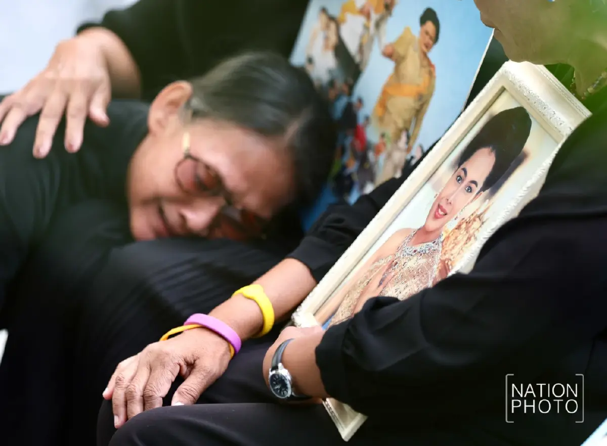 พสกนิกรทั่วสารทิศร่วมแสดงความอาลัย 'สมเด็จพระพันปีหลวง' ที่ รพ.จุฬาลงกรณ์