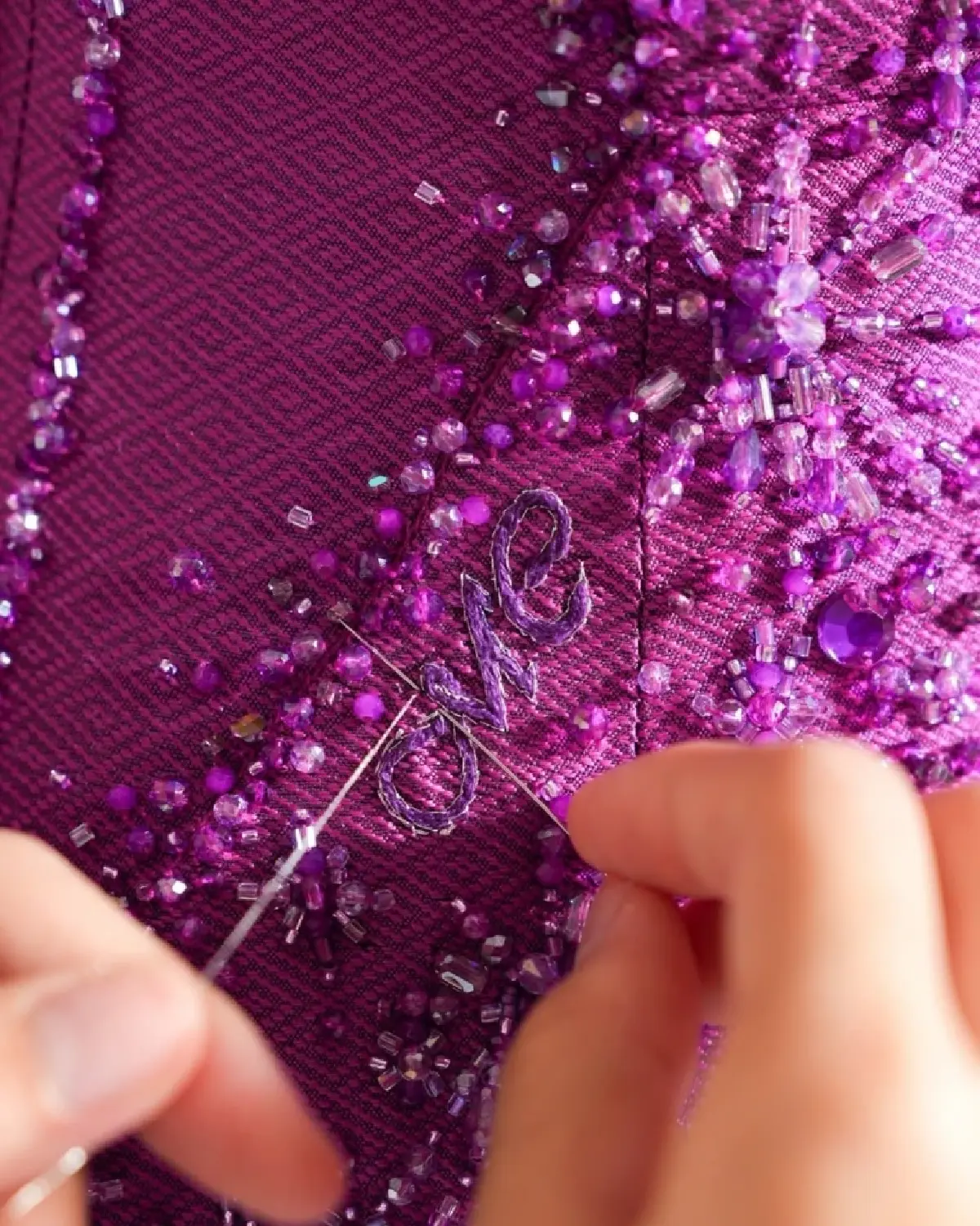 เจ้าฟ้าสิริวัณณวรีทรงออกแบบชุด มารายห์ แครี่ ขึ้นแสดงคอนเสิร์ต