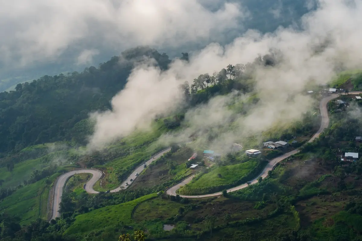 ชวนเที่ยว 'ภูหินร่องกล้า' สัมผัสลมหนาว ชมพระอาทิตย์ขึ้น ทะเลหมอกยามเช้า