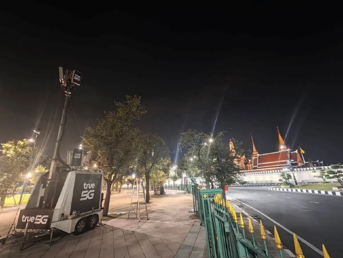 ทรู ขยายสัญญาณ 5G, 4G และ WiFi รับรอง ปชช. ที่เดินทางไปแสดงความอาลัยถวาย พระพันปีหลวง