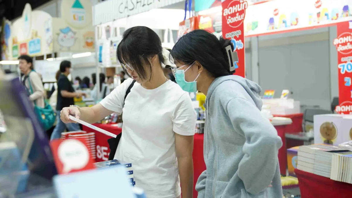 นักเขียนดัง แนะวิธีสร้างคอนเทนต์ในงาน 'Book Symposium'