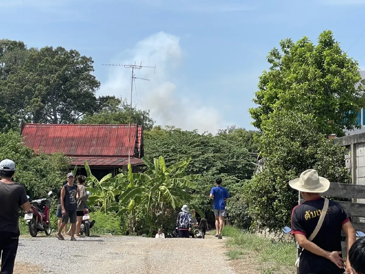 ด่วน โรงทำพลุระเบิด ในต.โพสะ จ.อ่างทอง อพยพวุ่น ระเบิดต่อเนื่อง