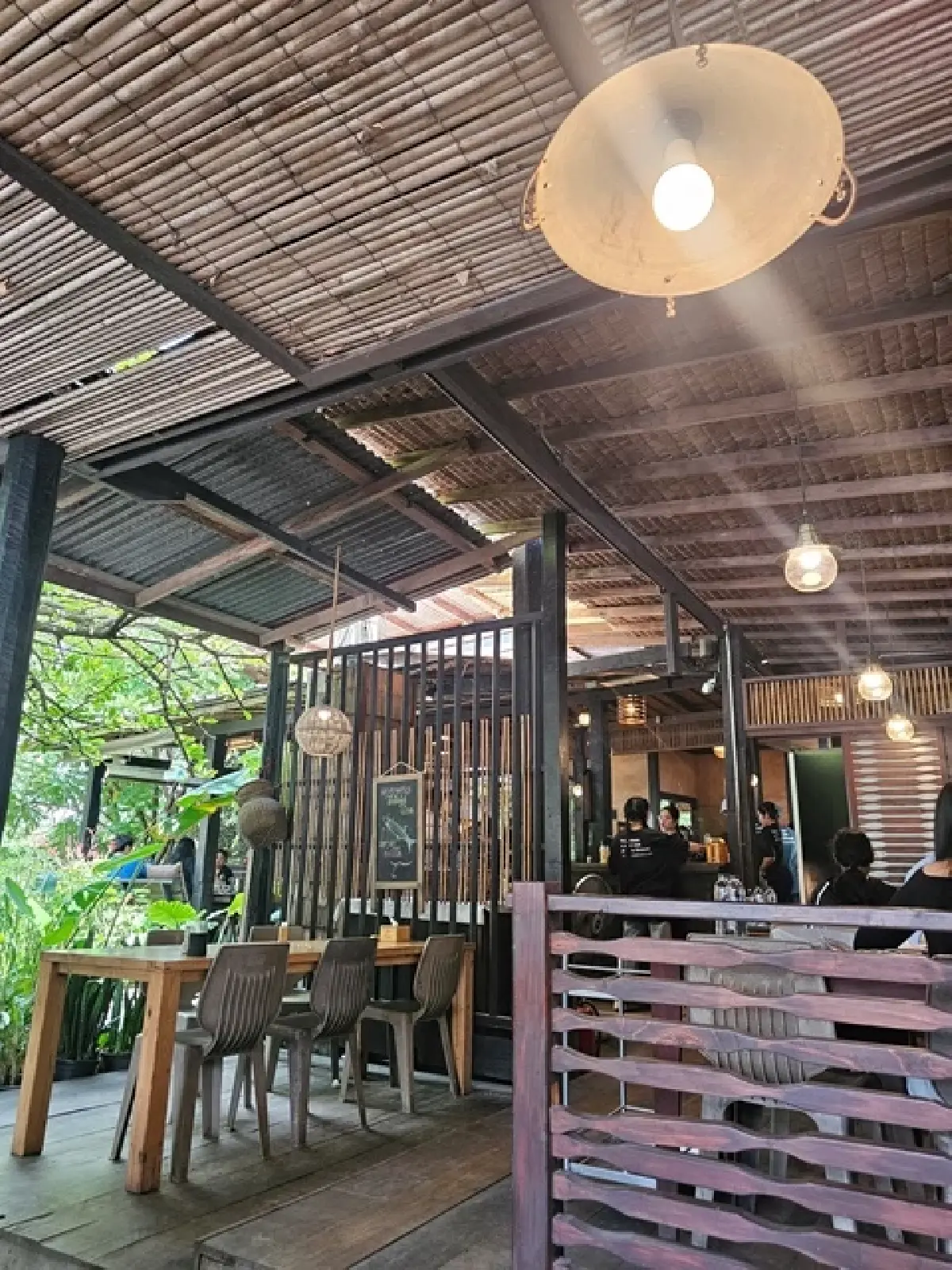 ‘ร้านยุ้งข้าว’ อาหารใต้ ระดับ มิชลิน เขาใหญ่  หรอยจังฮู้