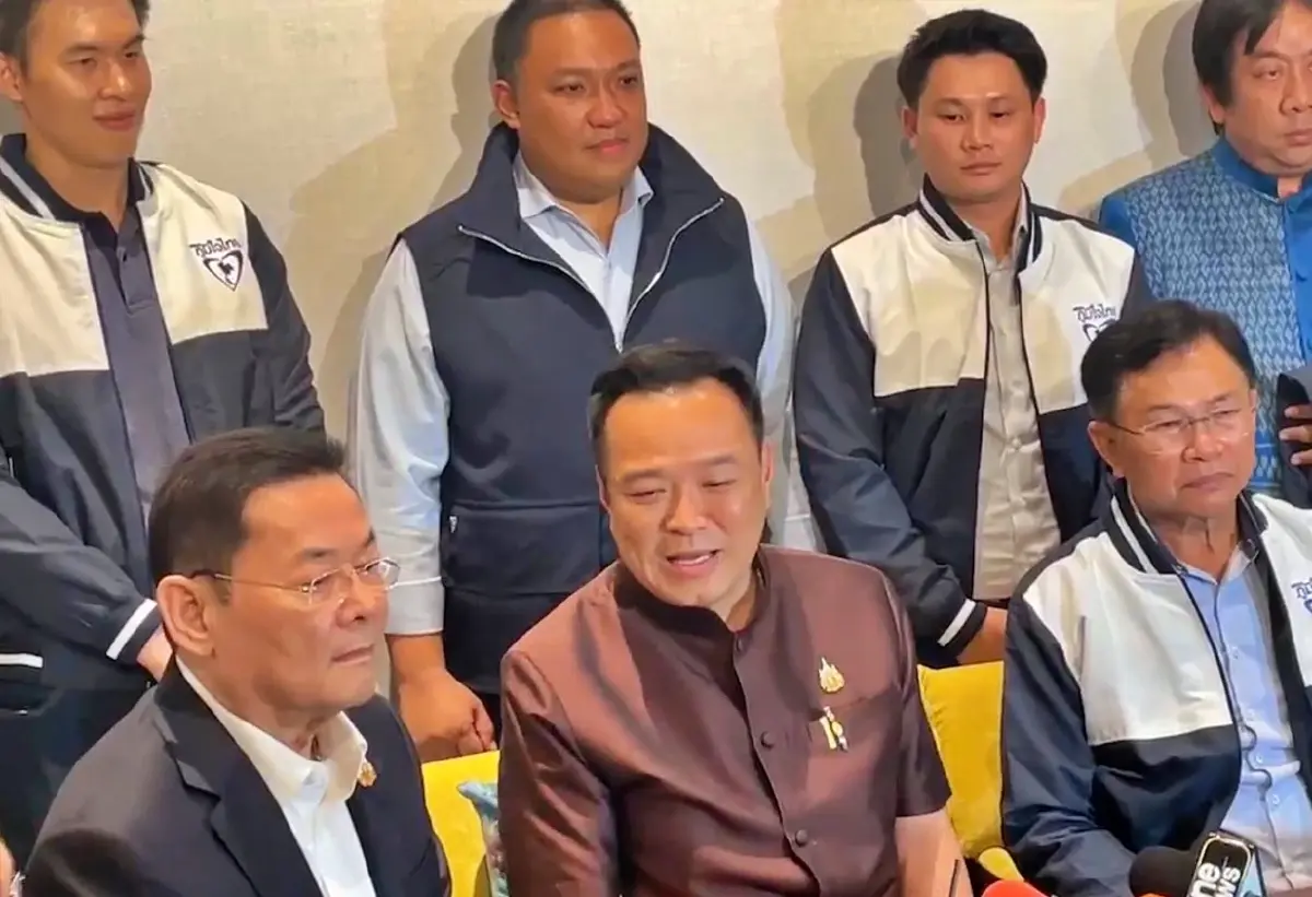 'อนุทิน' รับ'ภูมิใจดูด' เปิดตัว2ตระกูล'อรรณนพพร-รัตนเศรษฐ' -2ซุ้มรทสช.