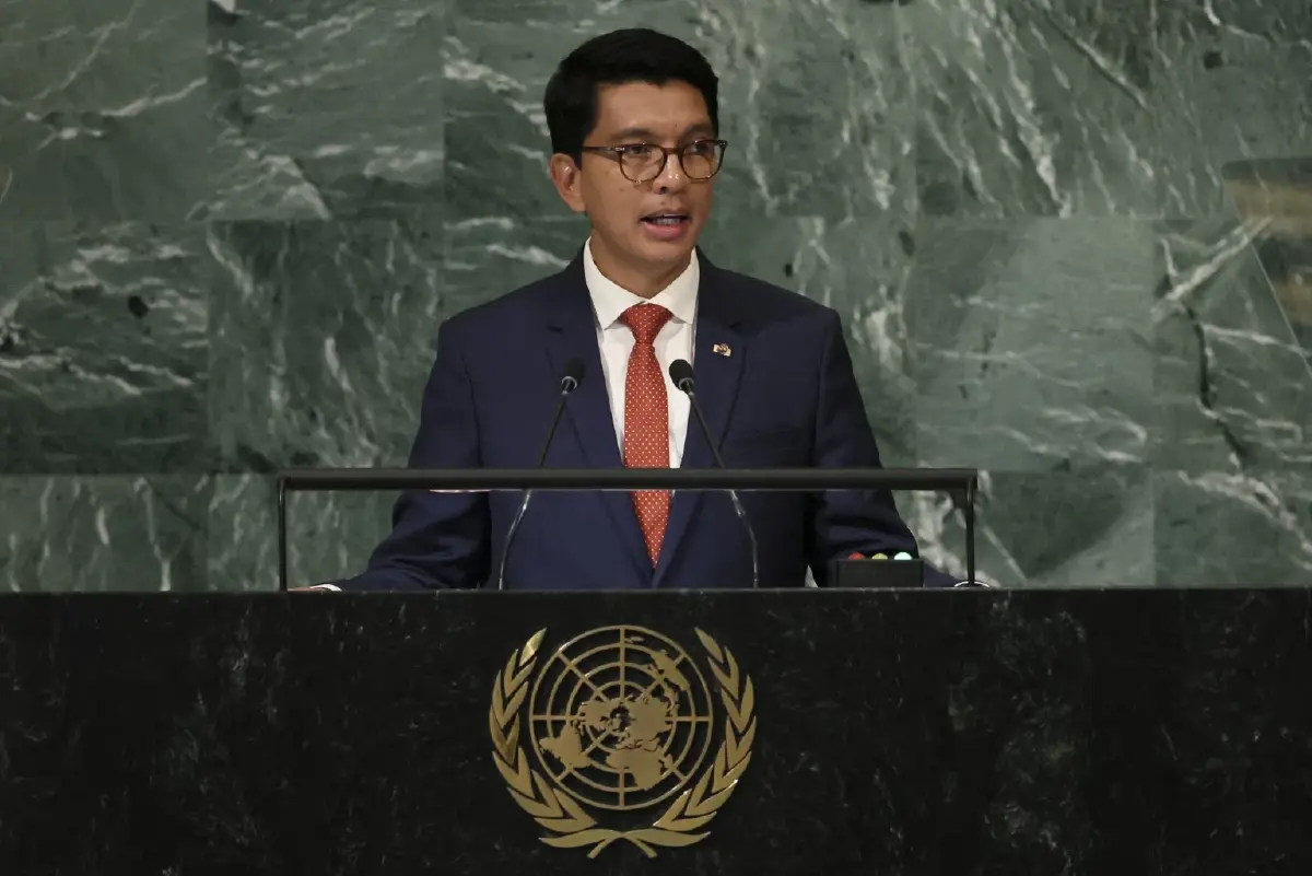 รัฐประหารไม่ใช่จุดจบ! ‘Gen Z มาดากัสการ์’ คิดหนัก ที่ให้ทหารปกครองประเทศ