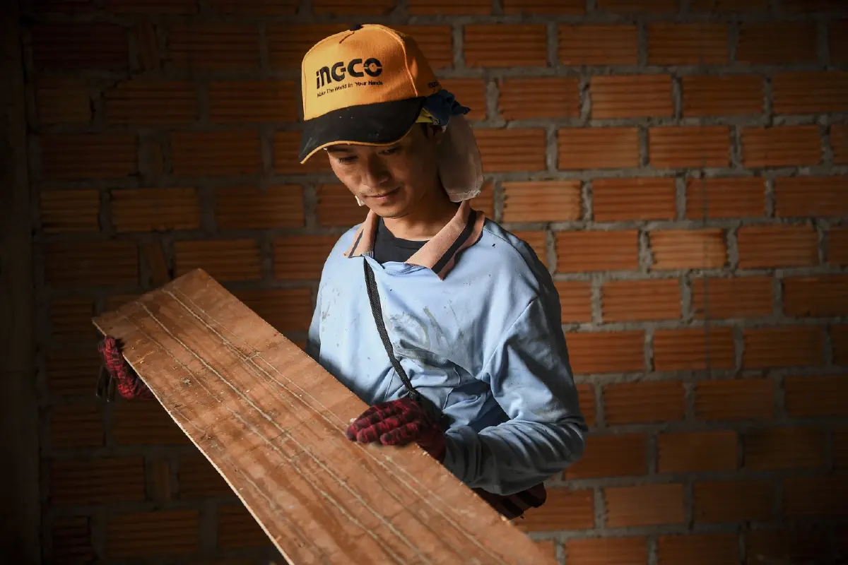 ‘แรงงานไทย’เปราะบางทุกมิติ  ปรับตัว- เพิ่มทักษะก้าวข้ามกับดัก