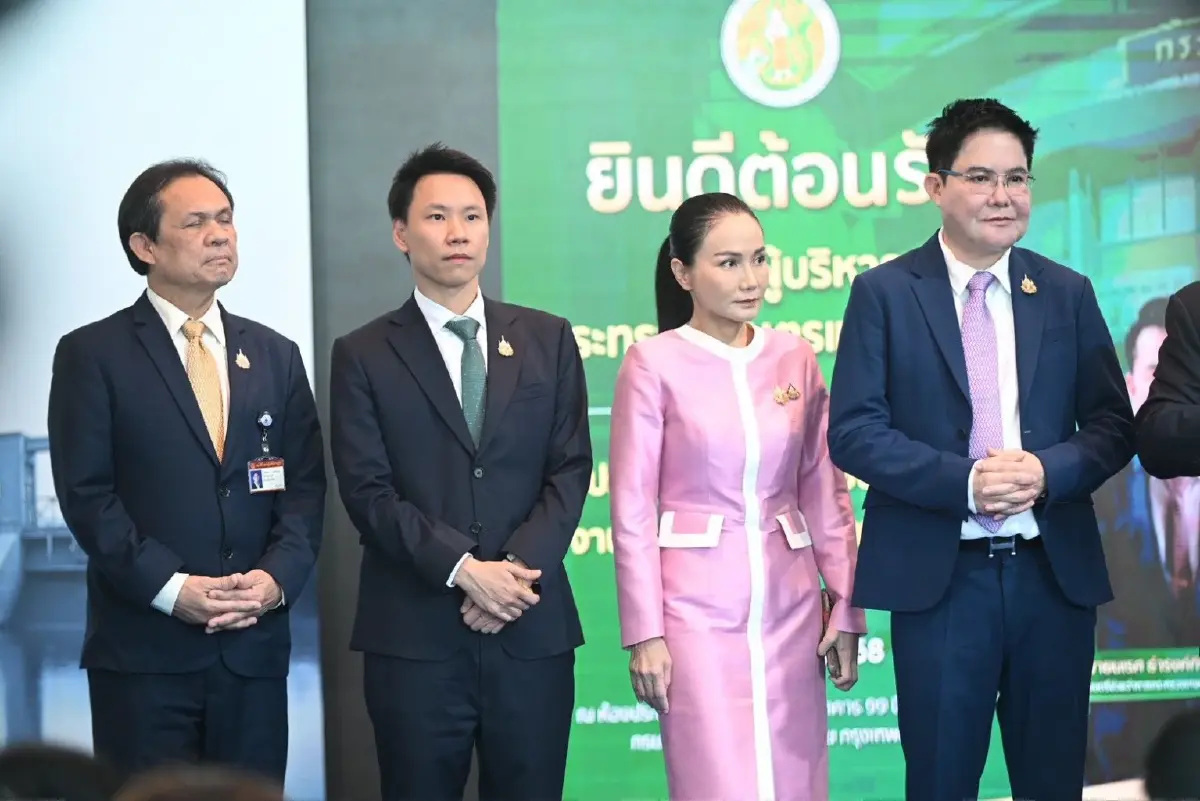 ธรรมนัส ดันไทยเป็นศูนย์กลางการเกษตรและอาหาร เล็งแผนชะลอขายข้าวรับมือราคาตก