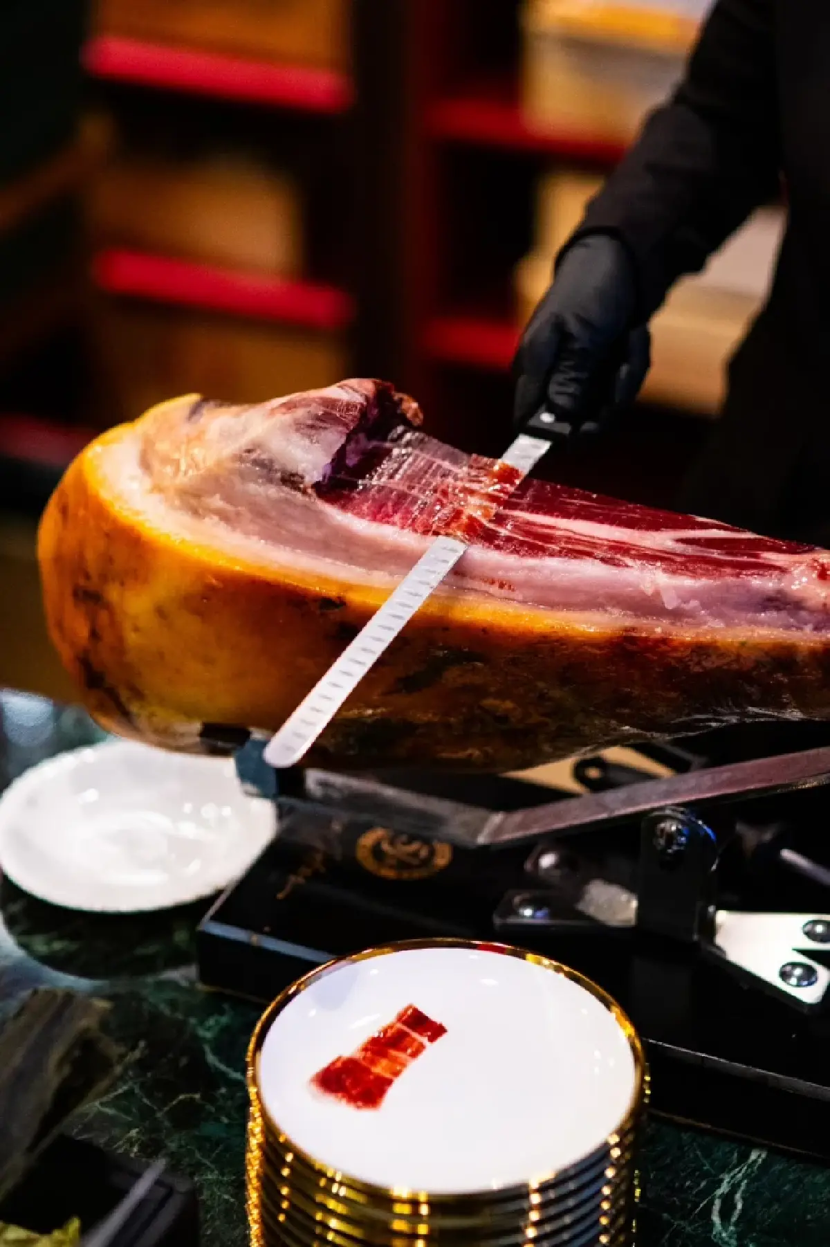 ‘5 จานอร่อย’ จาก 5 ทวีป ฉลอง 5 ปี ‘Bangkok Wine Room’ รามอินทรา 36