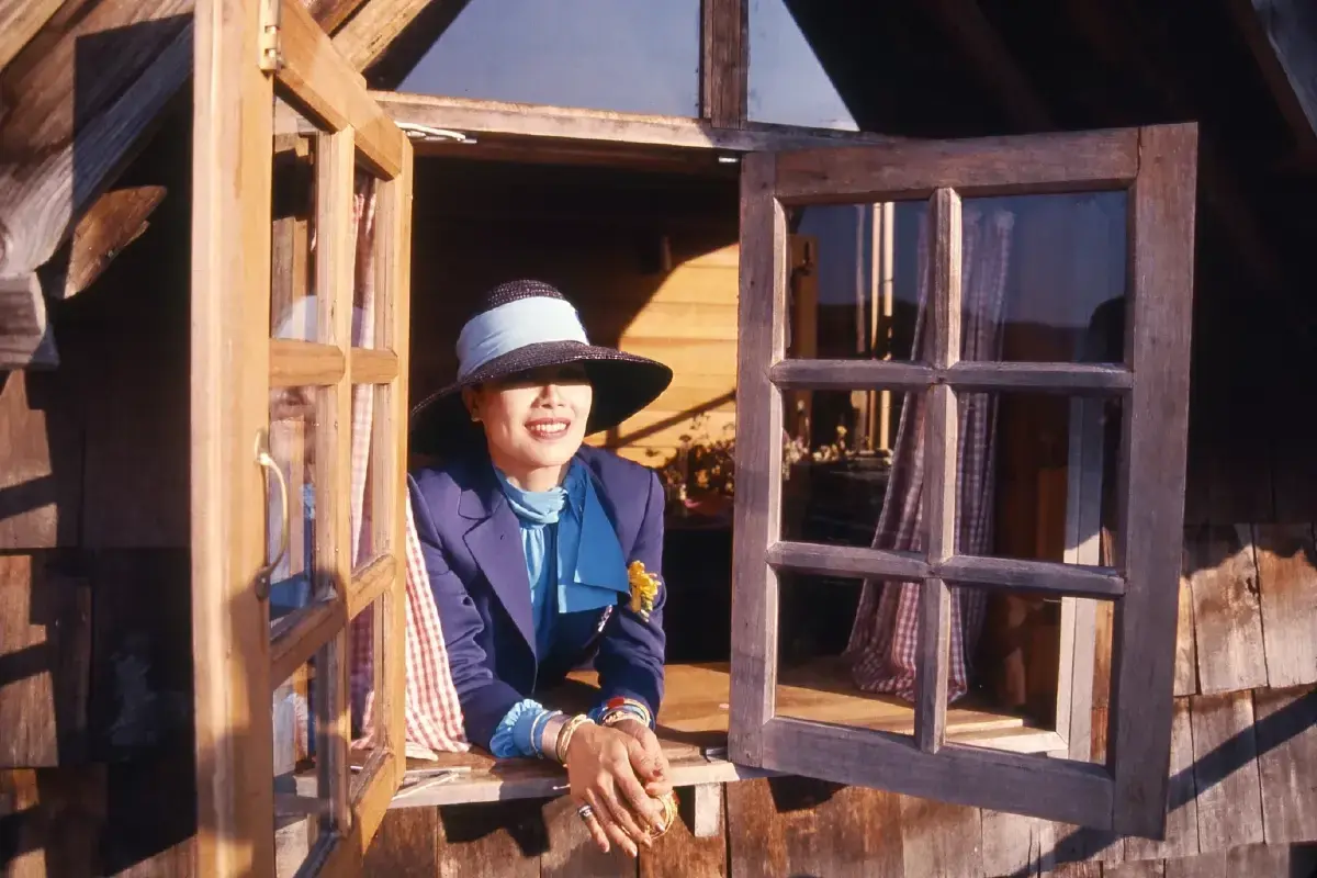 จากเลนส์สู่กลางใจ ภาพทรงจำ ‘แม่แห่งแผ่นดิน’ ของ ‘นภันต์ เสวิกุล’