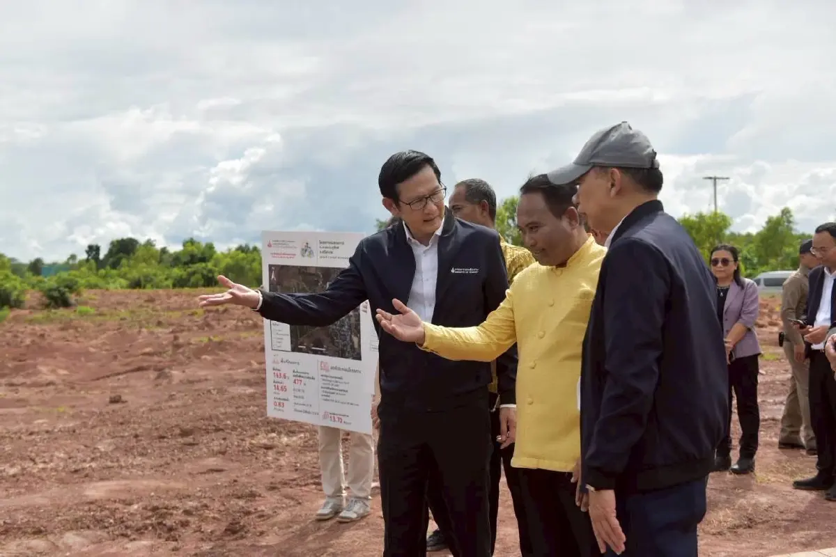 \'รมว.พลังงาน\' ลุยชายแดนศรีสะเกษ เยียวยา 10 ล้าน ปั๊มน้ำมัน โดนBM-21กัมพูชา