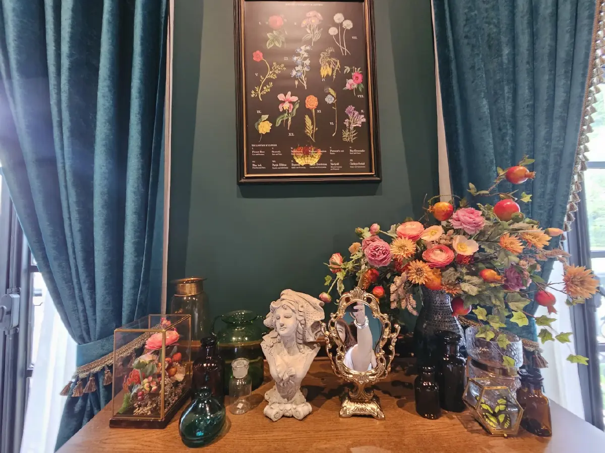 ‘Maison Mystique’ พระราชวัง แห่งจินตนาการ ท่ามกลางขุนเขา