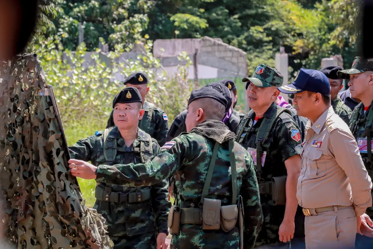 มทภ.1-ผู้ว่าฯสระแก้ว ลุยเก็บกู้ทุ่นระเบิดบ้านหนองจาน คืนพื้นที่ปลอดภัย28ไร่