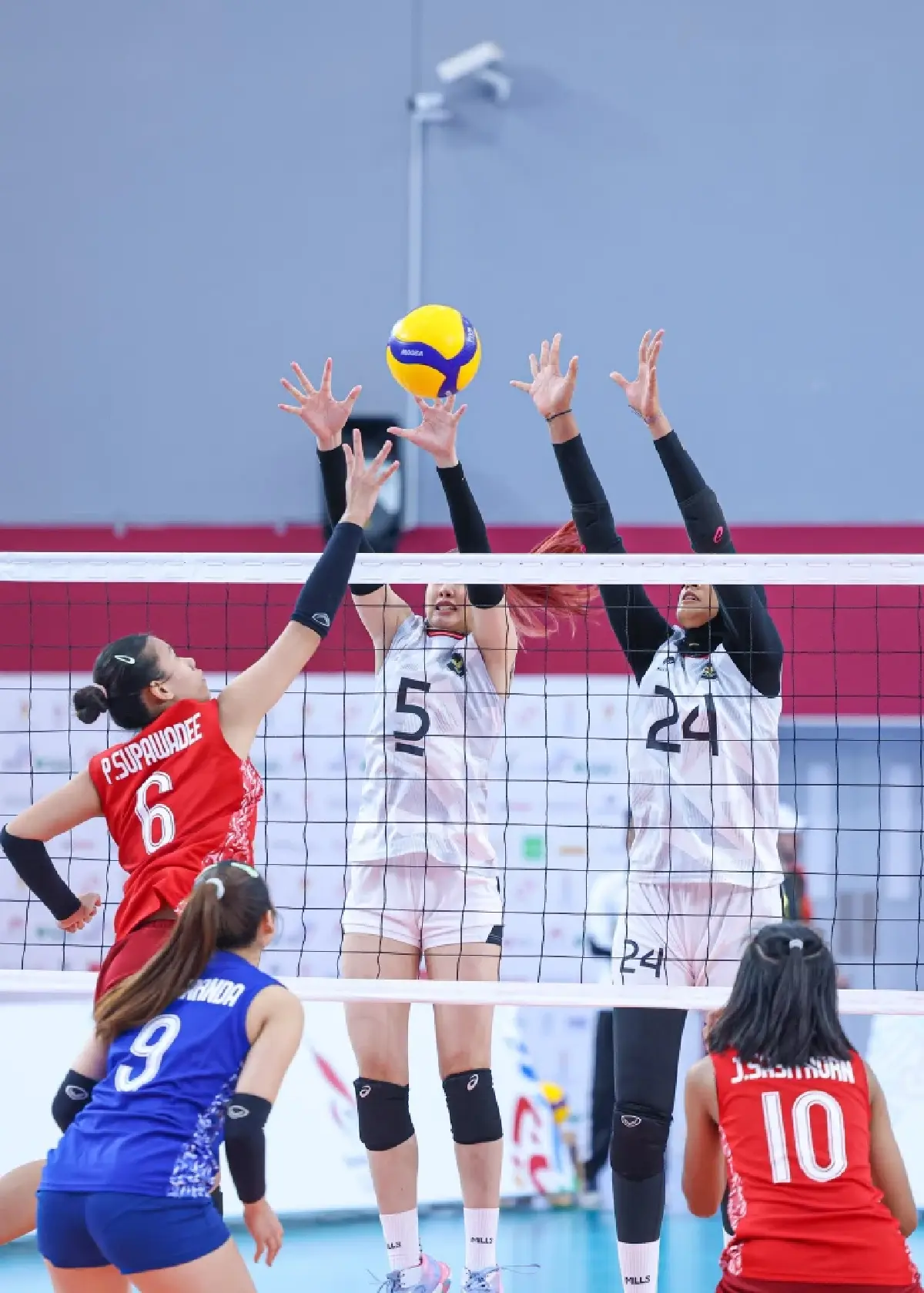 ถ่ายทอดสดวอลเลย์บอลหญิง LIVE ทีมชาติไทย พบ ฟิลิปปินส์ Asian Youth Games