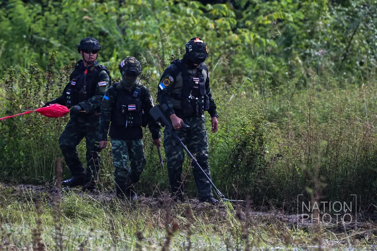 'กองกำลังบูรพา' เร่งเคลียร์ทุ่นระเบิด 'บ้านหนองหญ้าแก้ว'