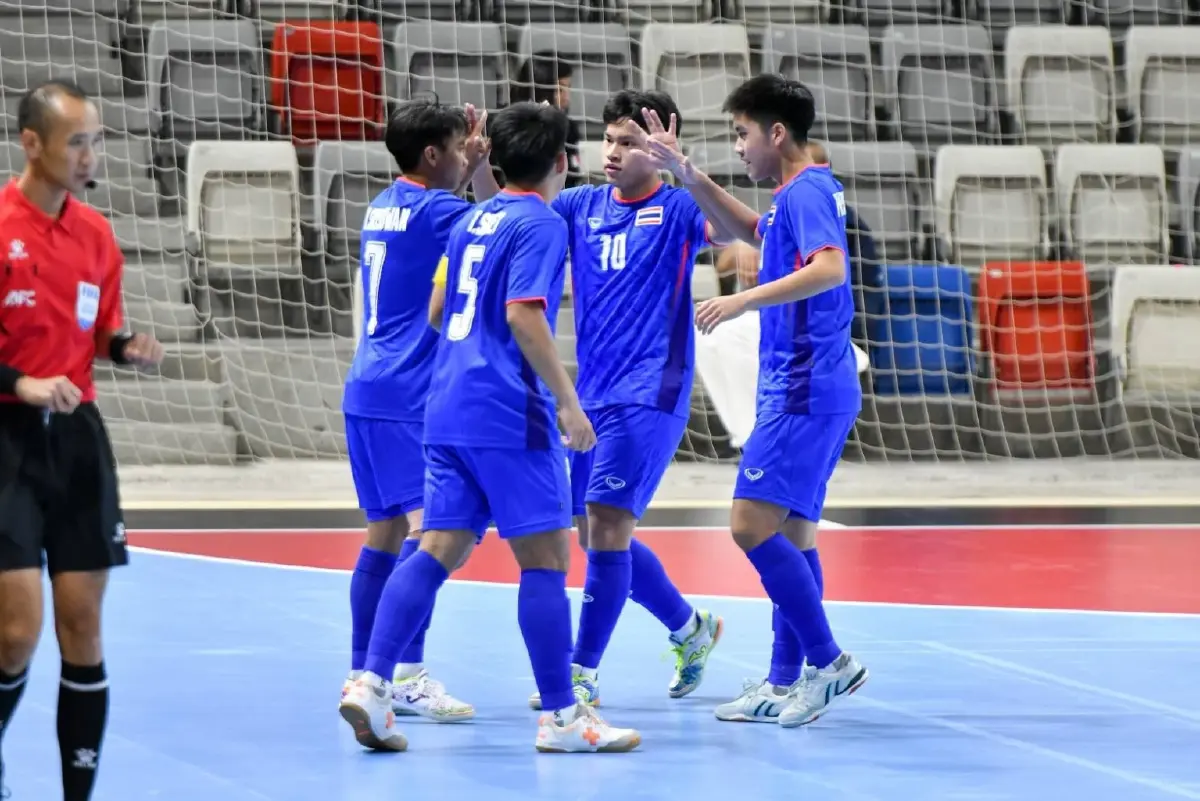 LIVE ดูบอลสด ถ่ายทอดสดฟุตซอล U16 ไทย พบ คีร์กีซสถาน Asian Youth Games