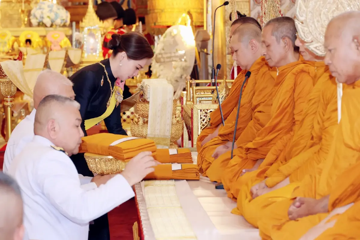 ในหลวง-พระราชินี เสด็จฯ ในการพระราชพิธีทรงบำเพ็ญพระราชกุศลสัตตมวาร 7 วัน ถวายพระบรมศพสมเด็จพระนางเจ้าสิริกิติ์ฯ พระบรมราชชนนีพันปีหลวง