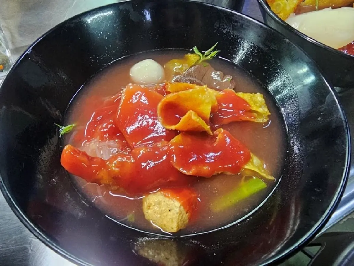 ‘10 ร้านก๋วยเตี๋ยว’ แสนอร่อย สุดประทับใจ ‘หมูหวานชวนชิม’