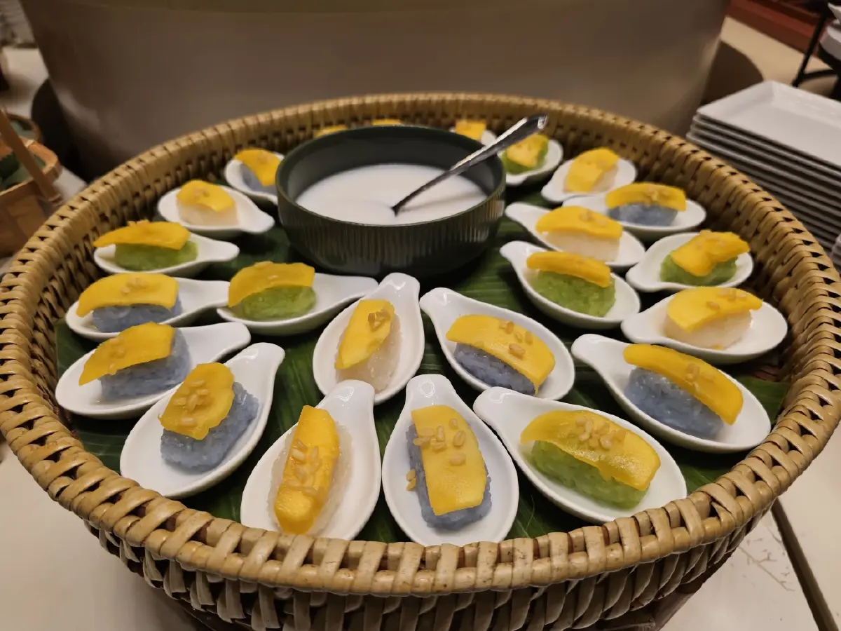 ‘บุฟเฟ่ต์ซีฟู้ด’ Seafood Paradise  วัตถุดิบสดใหม่จากชุมชน