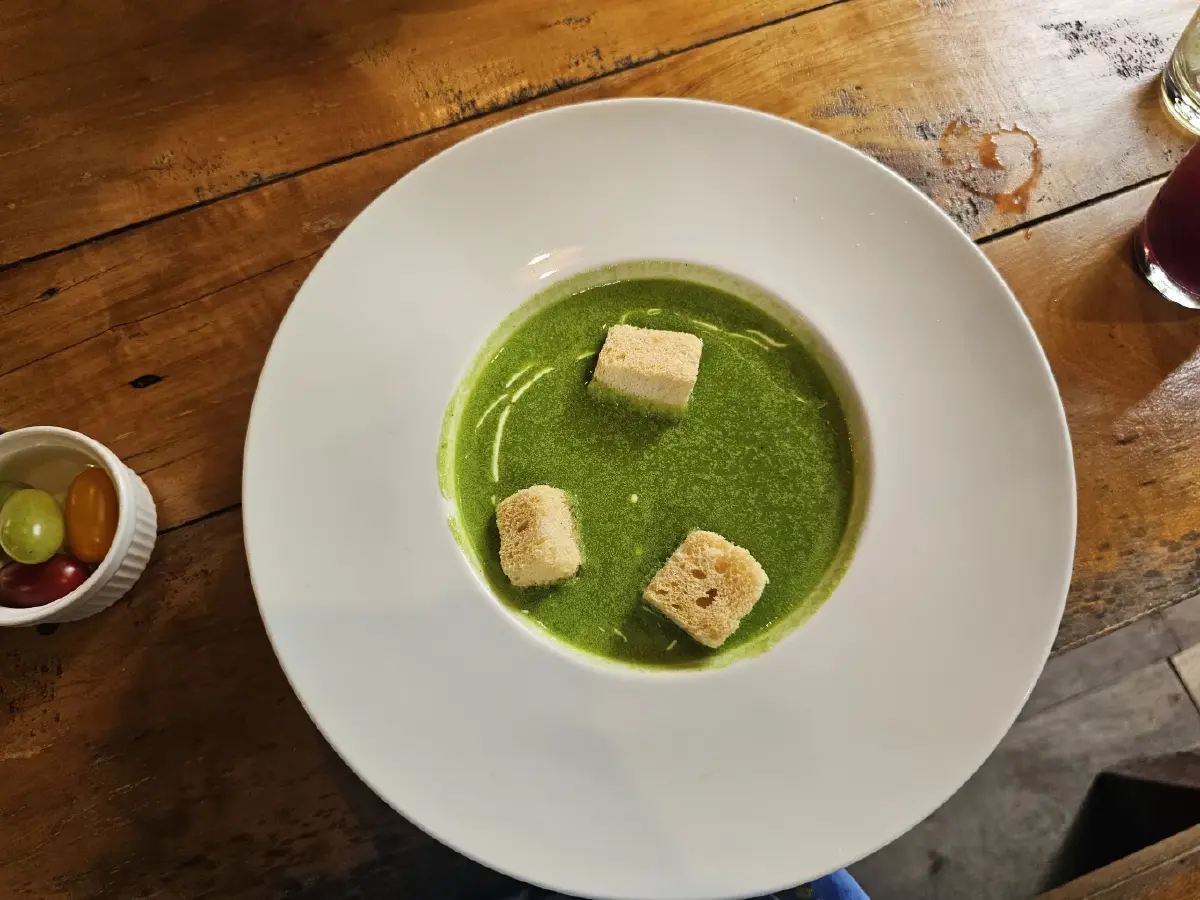 อร่อย สุขภาพดี ที่ ‘ตาวีฟาร์ม’ เขาใหญ่ ผักสดจากแปลงเก็บทุกเช้า