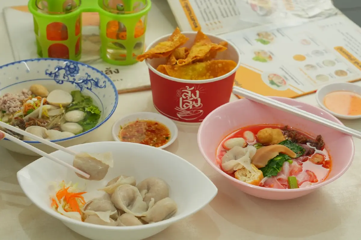 เปิดสูตรลับ 'ล้งเล้ง ลูกชิ้นปลา' ส่งต่อตำนาน 4 ทศวรรษสู่มือรุ่น 2