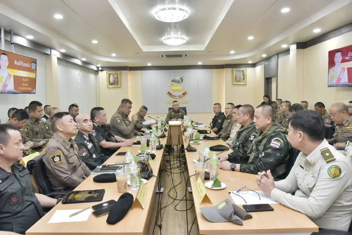 ผบ.ตร. ลงพื้นที่สระแก้ว ตรวจตำรวจภาค 2-ตชด. พร้อมปฏิบัติเต็มที่