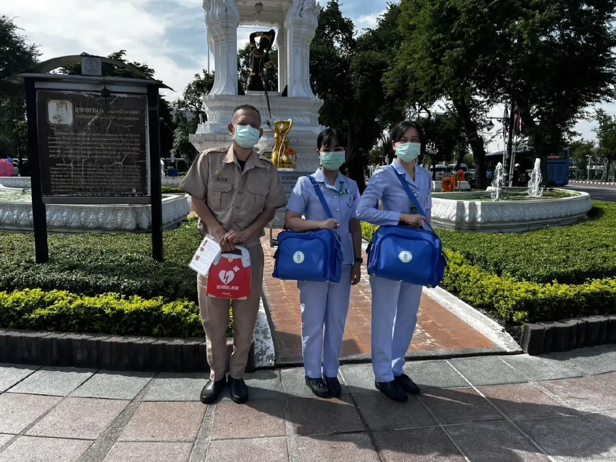 กทม. จัดทีมแพทย์-พยาบาล ดูแล ปชช. ร่วมพิธีฯ เคลื่อนพระบรมศพ 'พระพันปีหลวง'