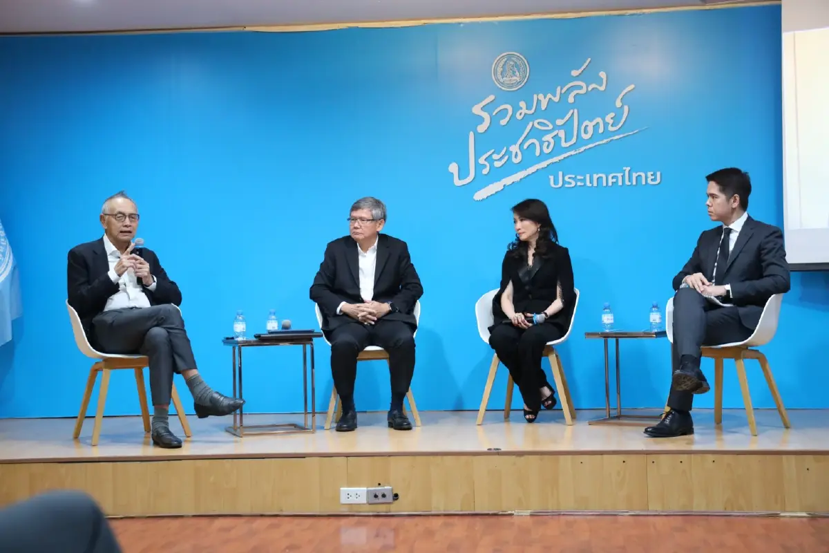 ปชป. ‘ฟ้าใหม่’ โหมโรงเศรษฐกิจ  ปลุกขั้วที่ 4 ‘กระแส’ สู้ ‘กระสุน’