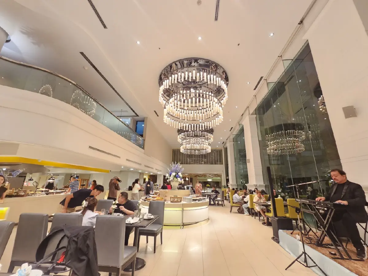 ‘บุฟเฟ่ต์ซีฟู้ด’ Seafood Paradise  วัตถุดิบสดใหม่จากชุมชน