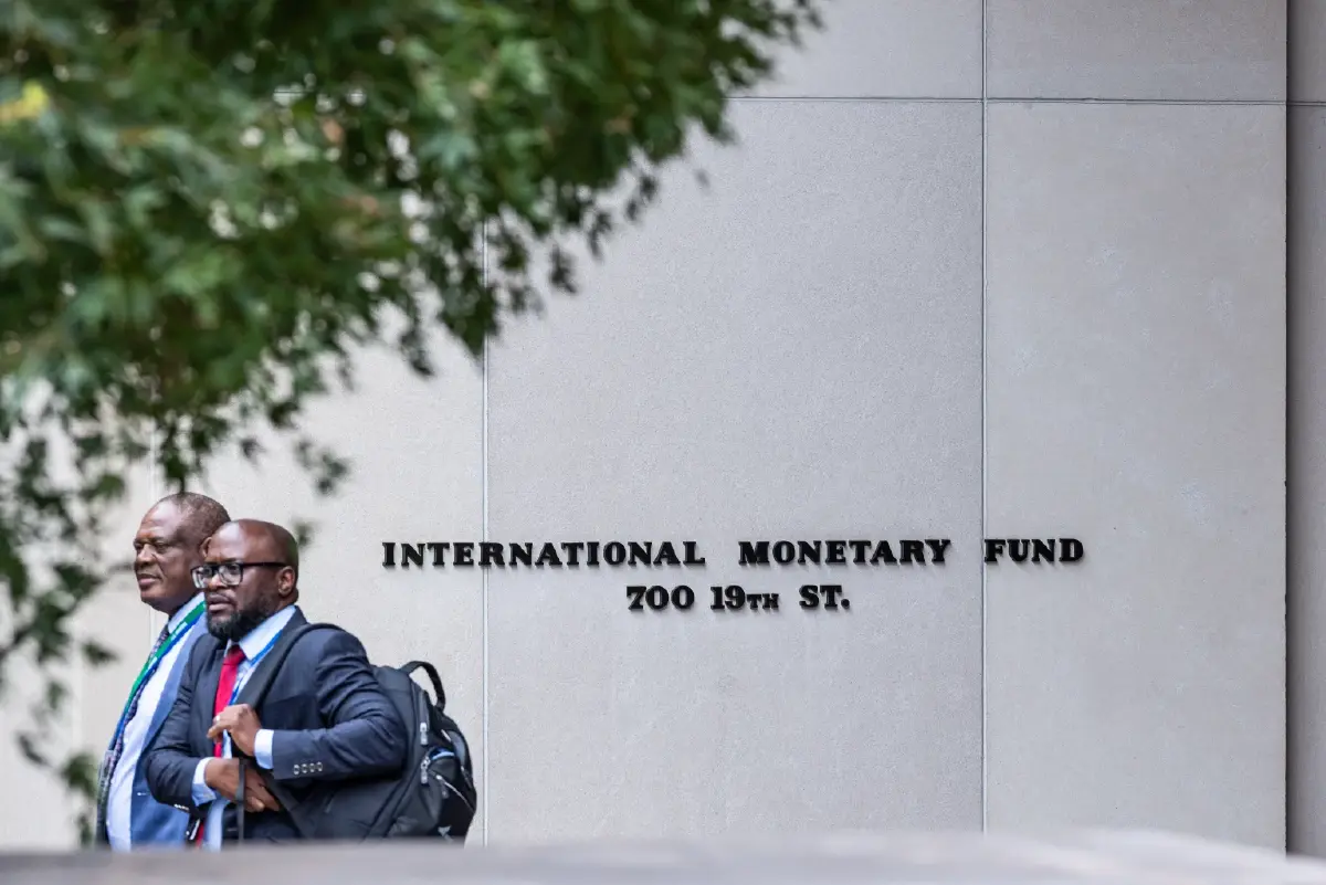 IMF คง \'จีดีพีไทย\' ที่ 2% แม้ยังห่วง \'หนี้โลก\' และ เตือน ’ฟองสบู่เอไอ‘