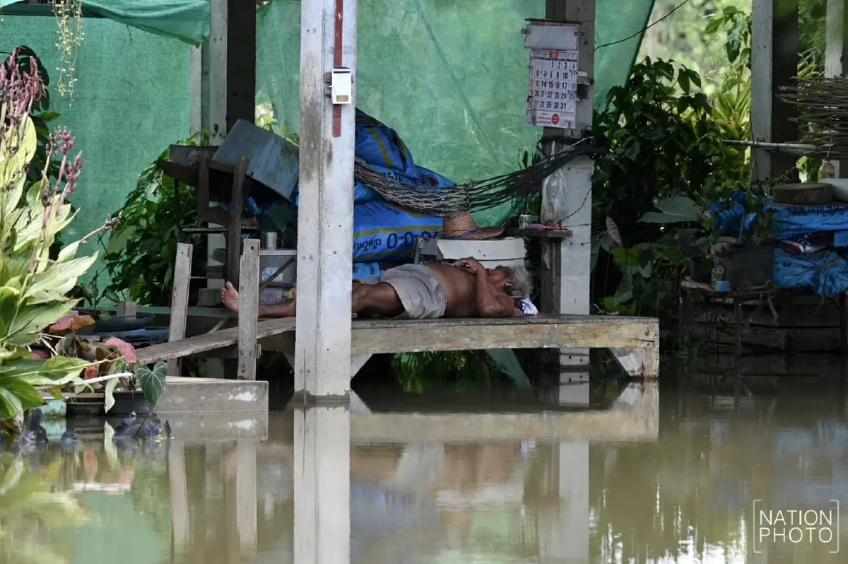 เปิดภาพ น้ำท่วมโพธิ์ประทับช้าง จ.พิจิตร นานเกือบเดือน ชาวบ้านเดือดร้อนหนัก