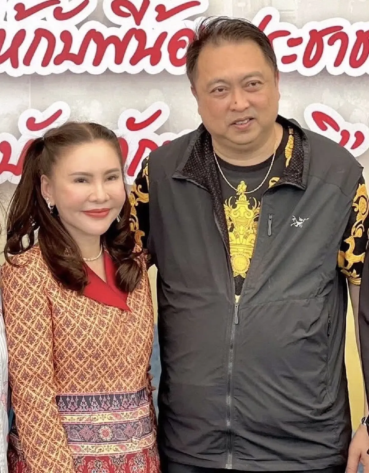 'น้ำเงิน' สยบ 'แดง' เบื้องลึก! รวมพล 'บ้านใหญ่' ยึดตะวันตก