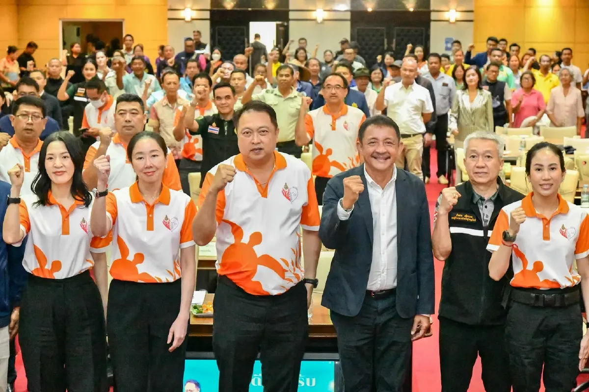 'สุชาติ' ลุยสมุย เคลียร์ปมร้อน ต่างชาติรุกป่าเกาะพะงัน ผลตรวจยังไม่พบบุกรุก