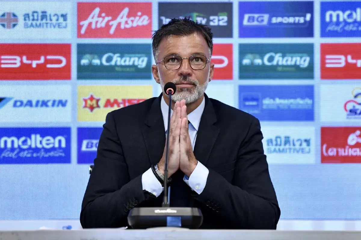 "แอนโธนี ฮัดสัน" เปิดใจนั่งกุนซือทีมชาติไทย ตั้งเป้าพาช้างศึกลิ่วเอเชียนคัพ