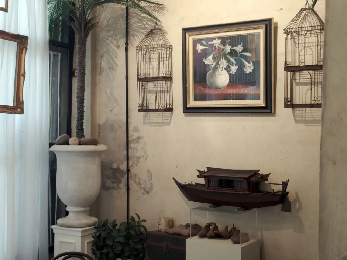 ‘The Old Breadshop’ คาเฟ่ขนมปัง ‘ทรงวาด’ มีตำนานกว่า 70 ปี