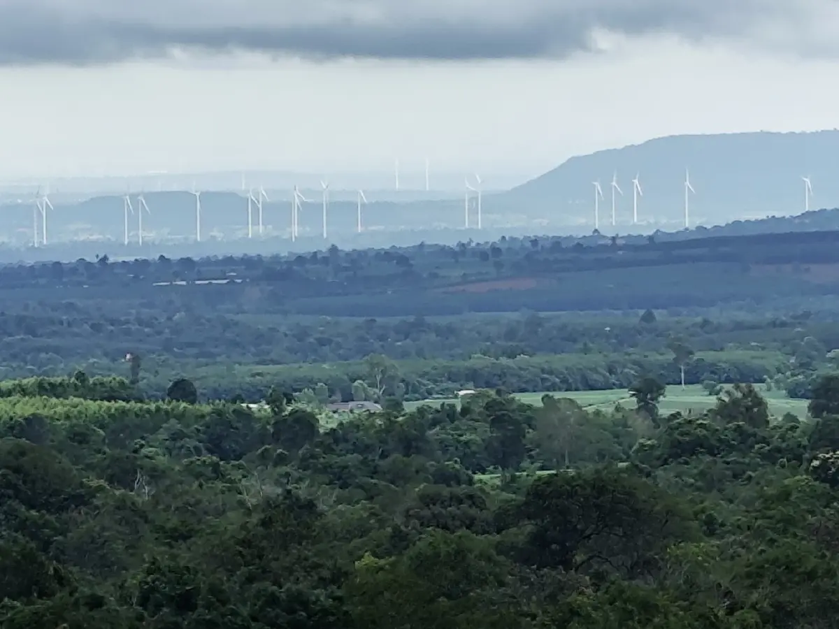 ดินแดนสงบและความพิศวงทางธรณี... วัดเขาประตูชุมพล