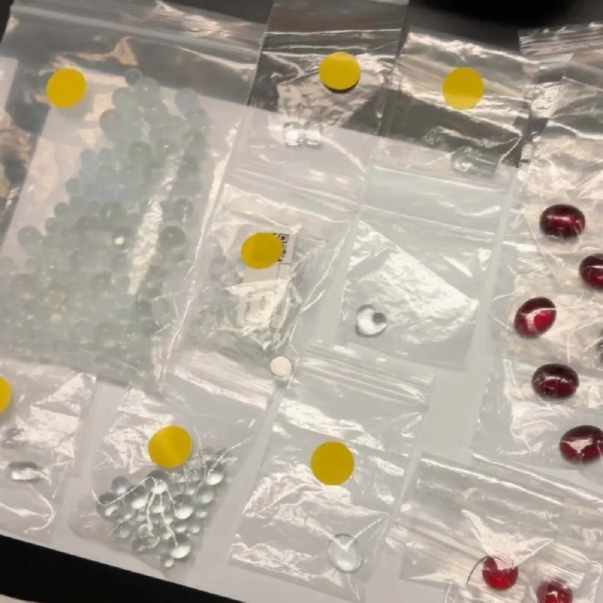 บุกจับหมอปลอมคารถ ฉีดเพิ่มขนาดฝังมุกเจ้าโลก เดลิเวอรี่ทั่วไทย