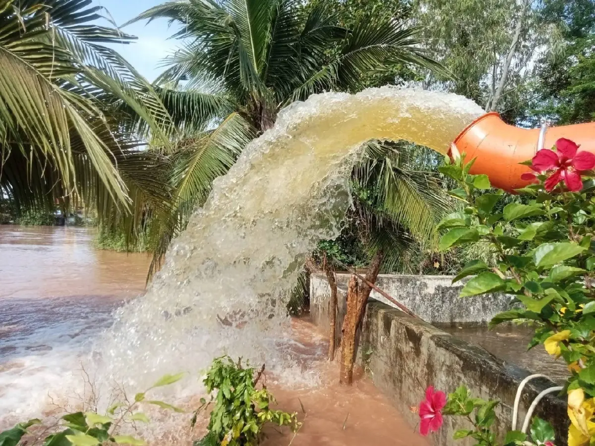 น้ำท่วมวันนี้ 18 จังหวัดวิกฤต ปภ. ทุ่มกำลังคลี่คลายสถานการณ์