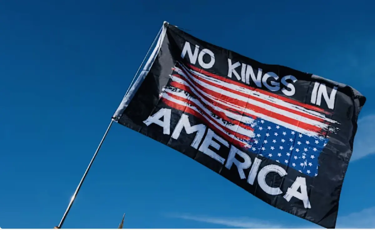 ‘ทรัมป์’ เผชิญหน้าม็อบ ‘โน คิงส์’ ราว 7 ล้านคนจาก 50 รัฐทั่วสหรัฐ