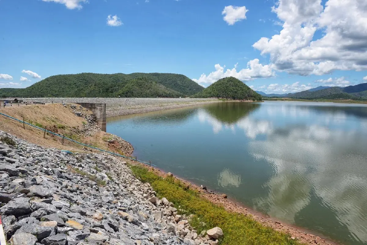 สถานการณ์น้ำล่าสุด น้ำอ่างเก็บน้ำ ปริมาณรวม 90% มีอุทกภัย ใน 13 จังหวัด