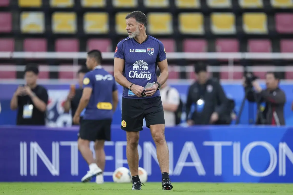 ดูบอลสด ถ่ายทอดสดฟุตบอล ทีมชาติไทย พบ สิงคโปร์ กระชับมิตรทีมชาติ