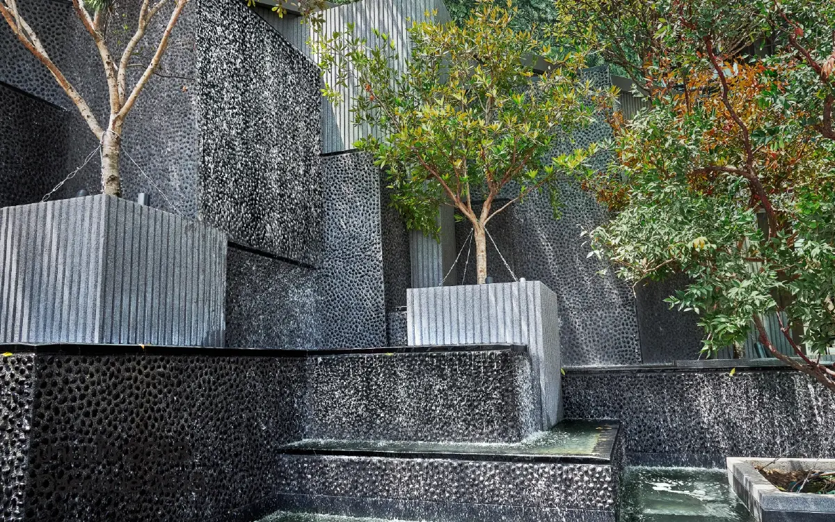 'ชนินทธ์ โทณวณิก' สายลม แสงแดด และรหัสลับจากคุณแม่ 'ท่านผู้หญิงชนัตถ์ ปิยะอุย'