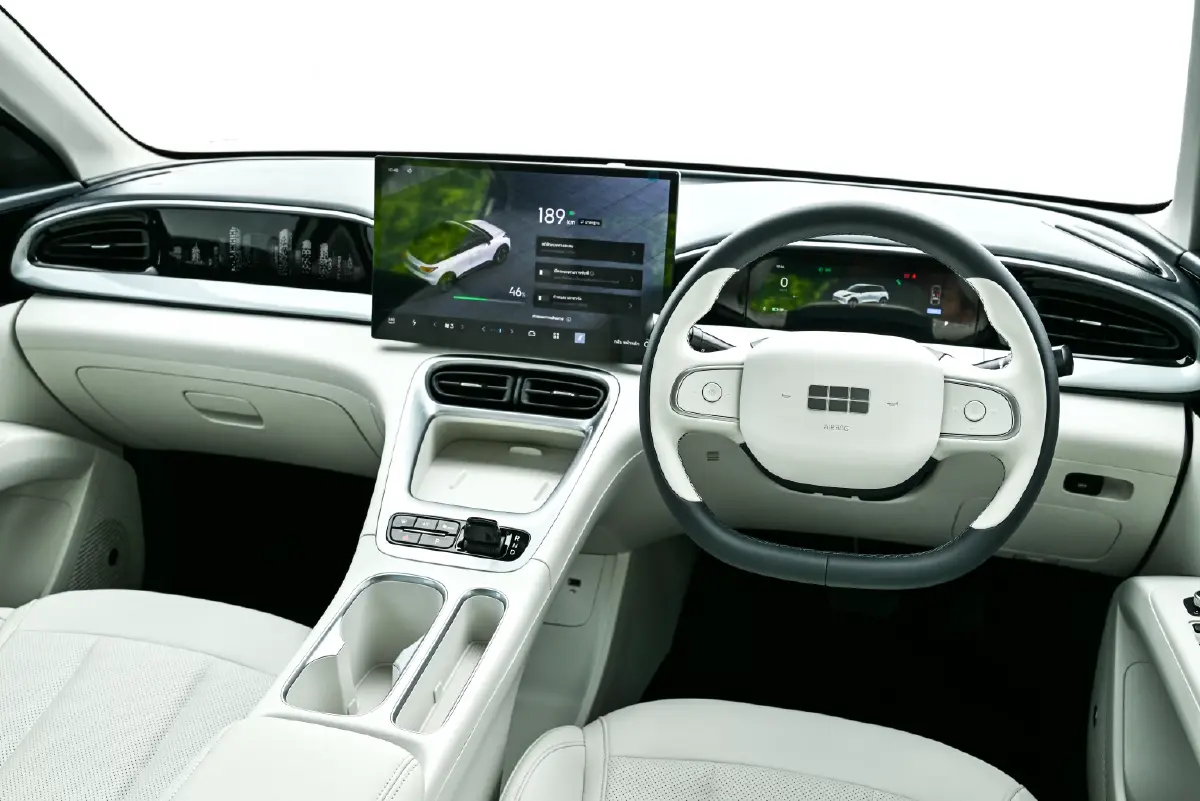 Geely EX 2 ช่วงล่างแน่น ขับสนุก ภายใน ใหญ่กว่าที่คิด กำลังพอตัว