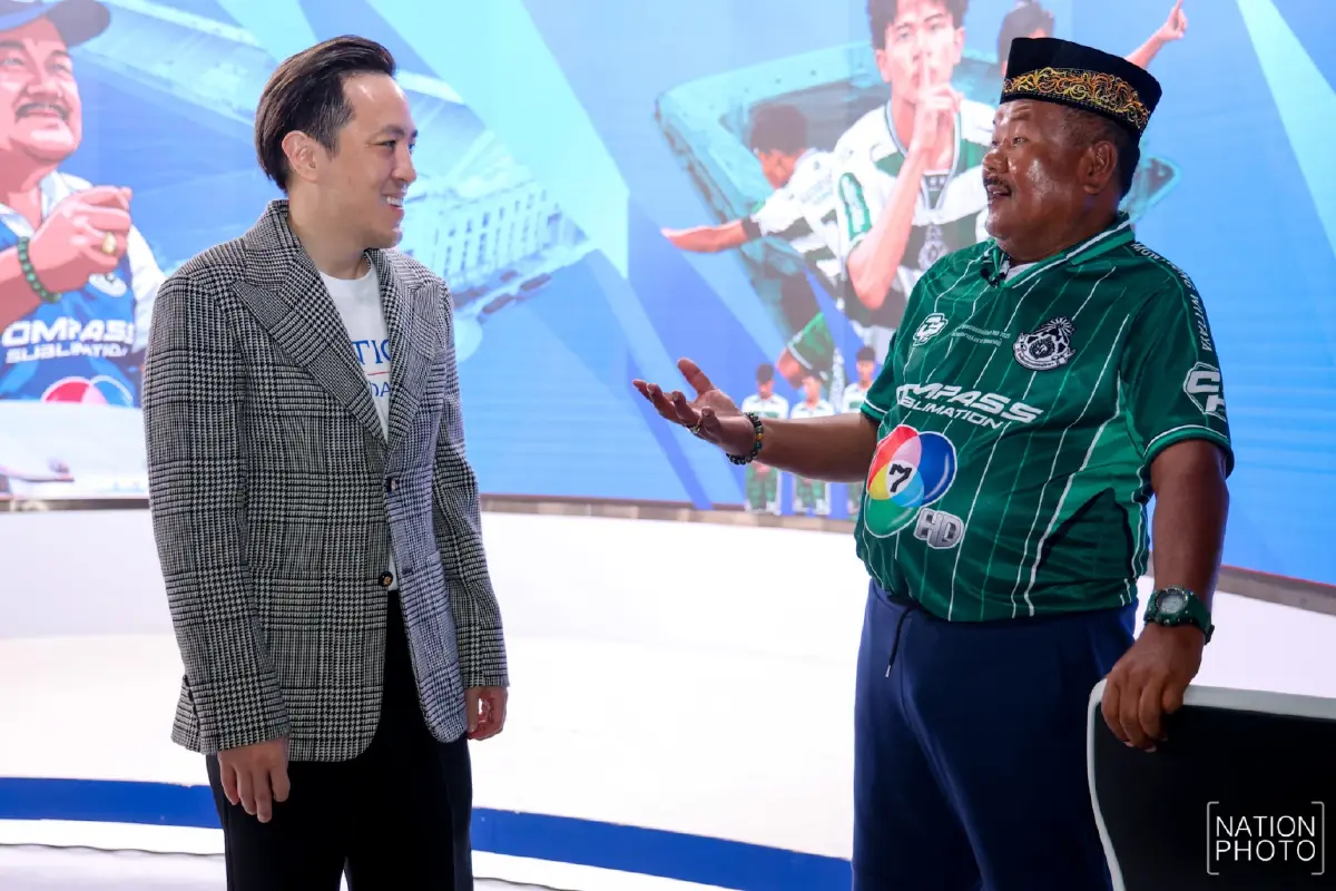 จุดพลังฝันเยาวชน! มอบทุนสนับสนุน ทีมฟุตบอล 'หมอนทองวิทยา'