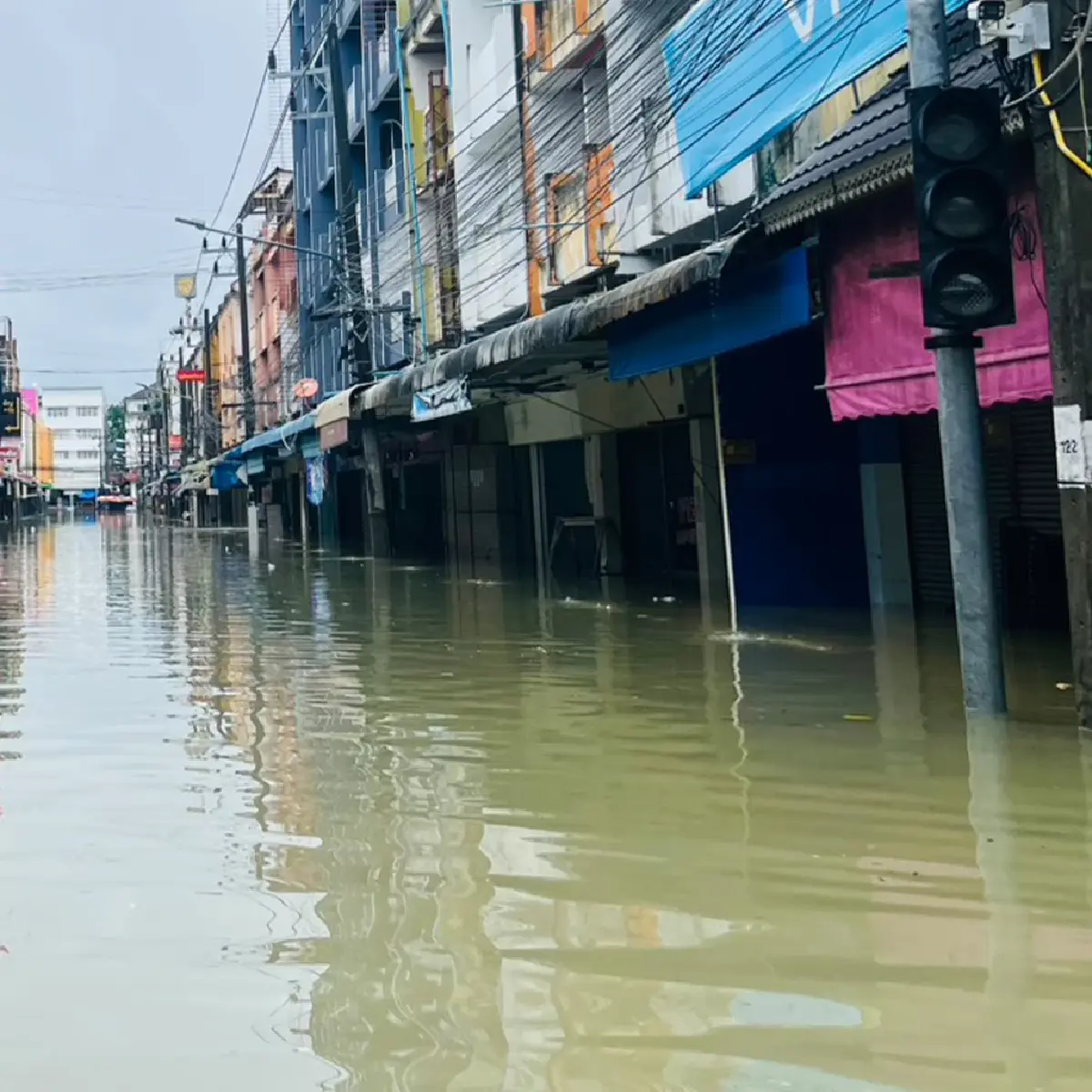 น้ำท่วมยะลา น้ำลดไม่ทันไร 'ฝนถล่มซ้ำ' มวลน้ำจ่อพื้นที่เศรษฐกิจ